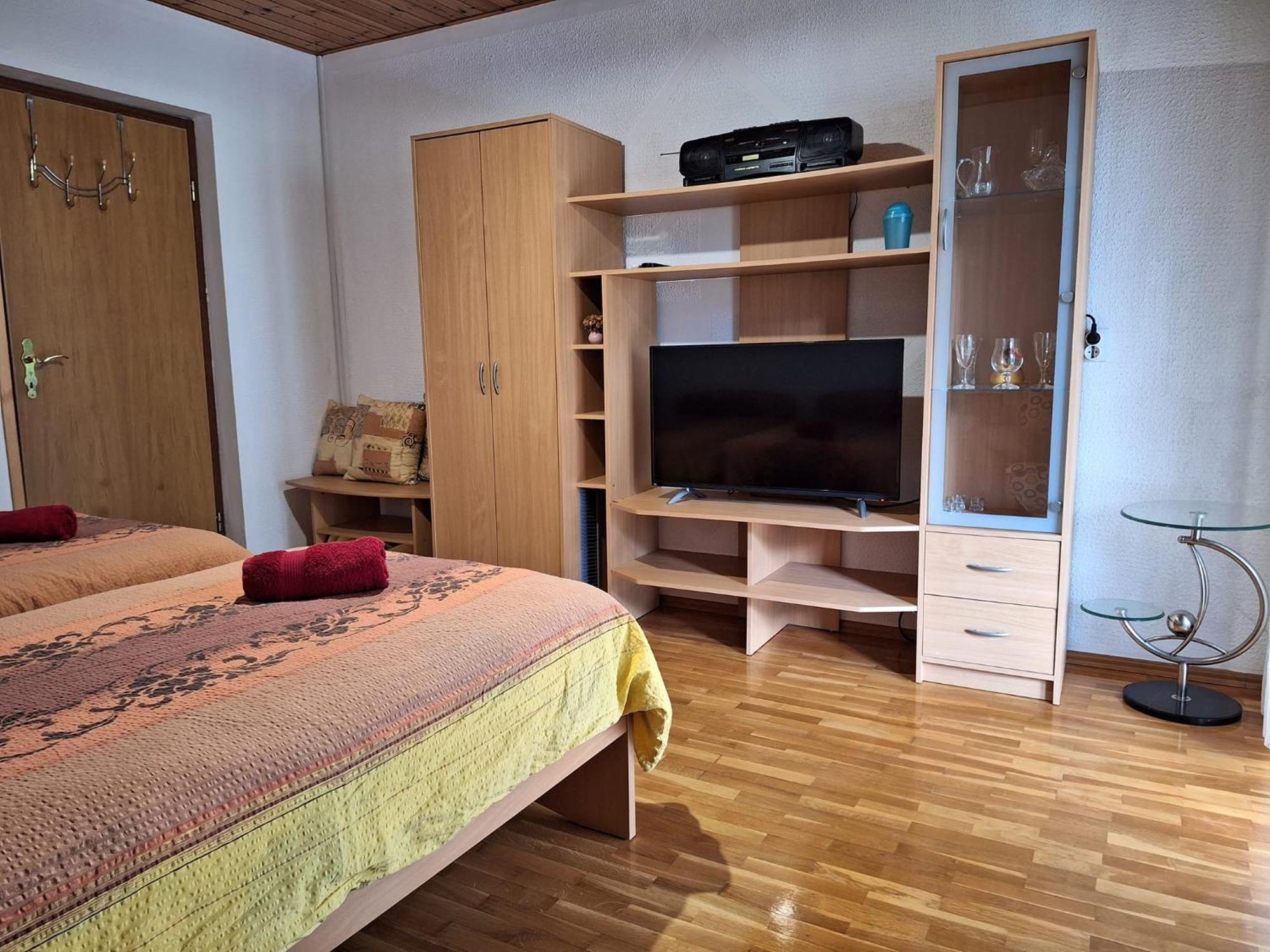 Apartments Denis Tolmin Ngoại thất bức ảnh